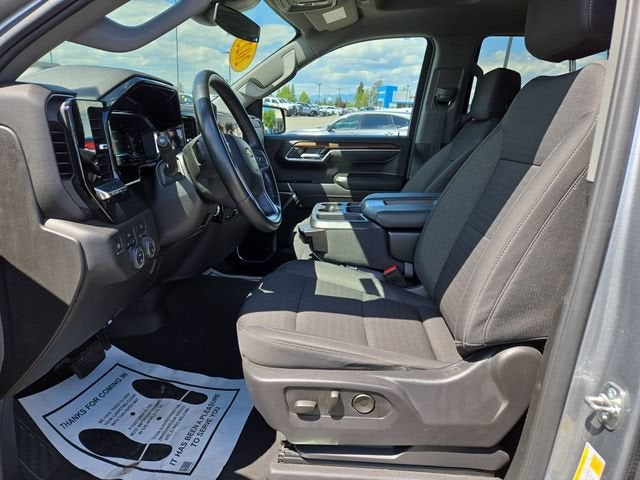 2025 Chevrolet Silverado 1500 — side profile view