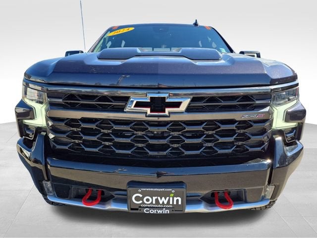 2024 Chevrolet Silverado 1500 — interior view