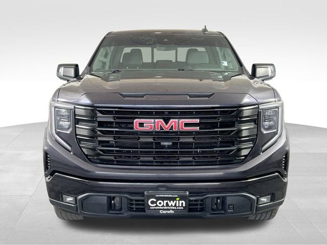 2022 GMC Sierra 1500 — interior view