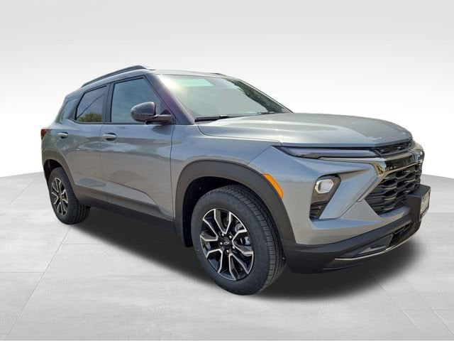 2026 Chevrolet Trailblazer ACTIV in Sterling Gray Metallic — front three-quarter view
