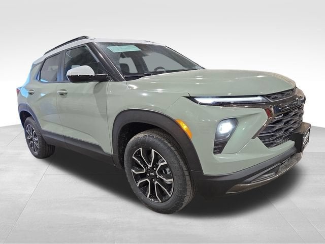 2026 Chevrolet Trailblazer ACTIV in Cacti Green — front three-quarter view